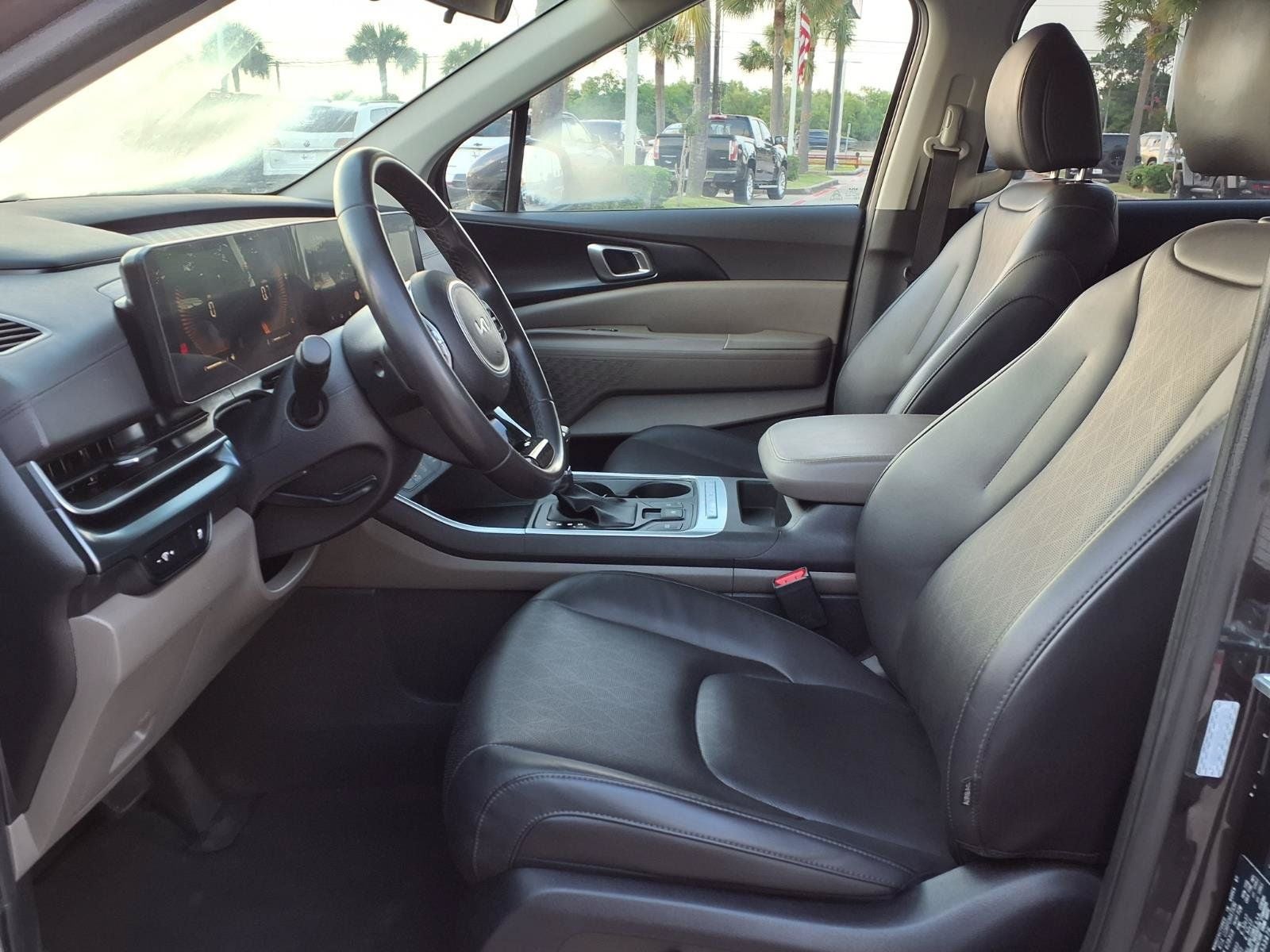 2025 Kia Carnival LXS