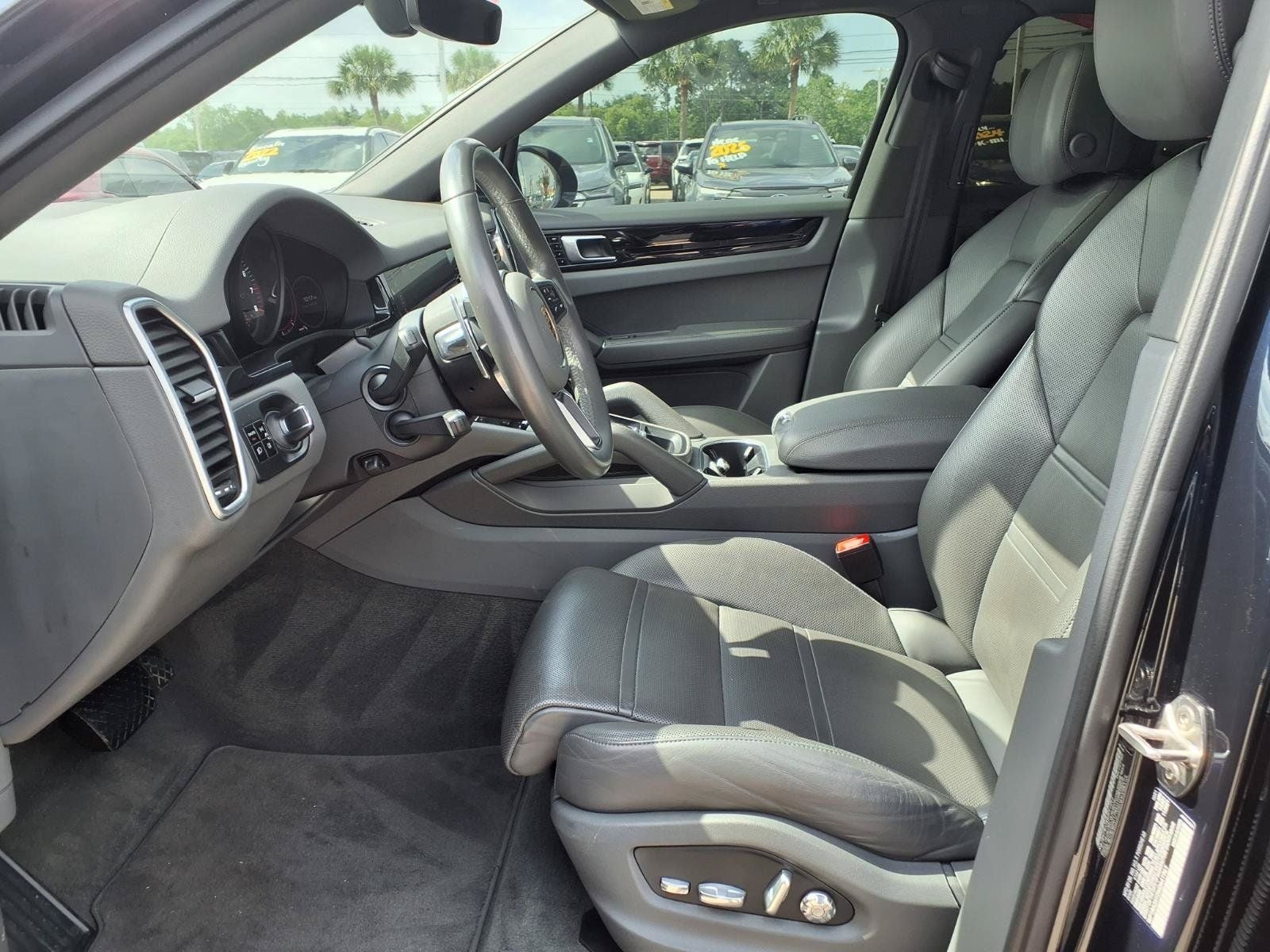 2021 Porsche Cayenne Coupe Base