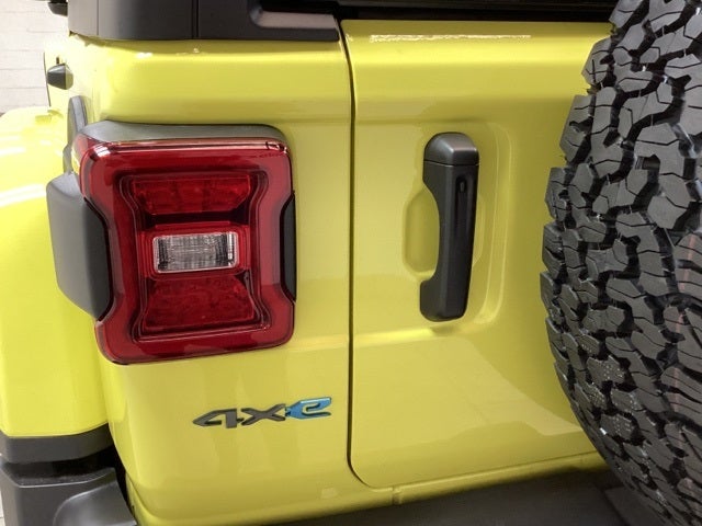 2023 Jeep Wrangler Base