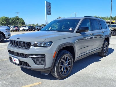 2027 Jeep Grand Cherokee L Laredo Altitude