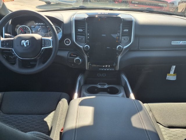 2027 RAM 1500 Big Horn/Lone Star
