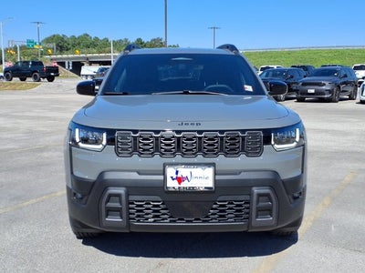 2027 Jeep Cherokee Laredo