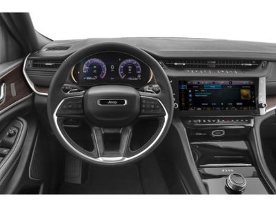 2027 Jeep Grand Cherokee Base