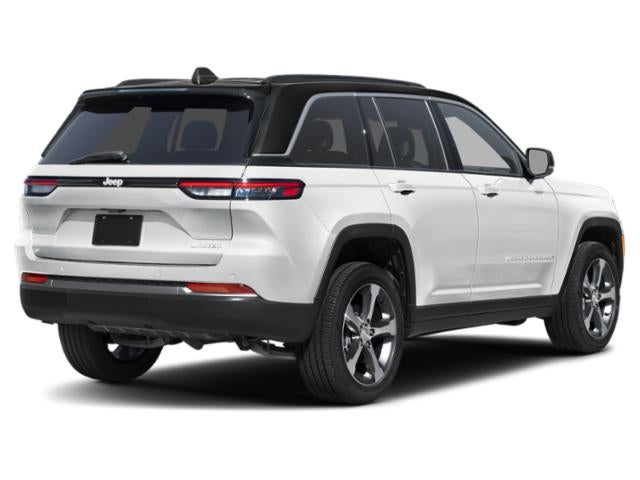 2027 Jeep Grand Cherokee Base