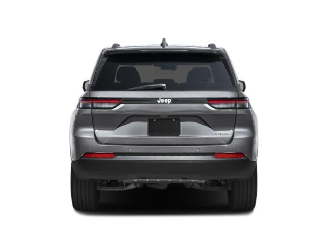 2027 Jeep Grand Cherokee Base