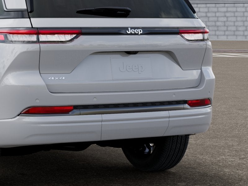 2026 Jeep Grand Cherokee Base