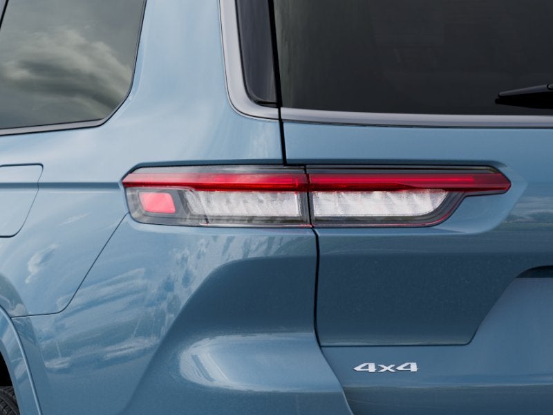 2026 Jeep Grand Cherokee Base