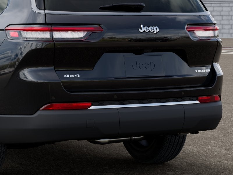 2027 Jeep Grand Cherokee Base