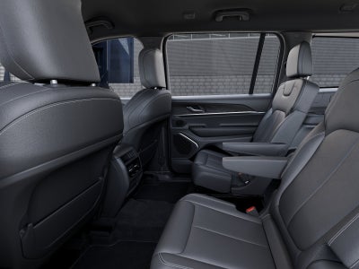 2027 Jeep Grand Cherokee Base