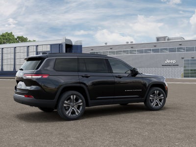 2027 Jeep Grand Cherokee Base