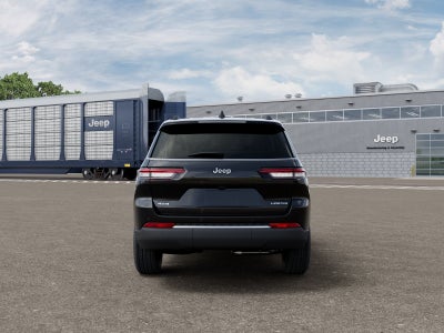 2027 Jeep Grand Cherokee Base