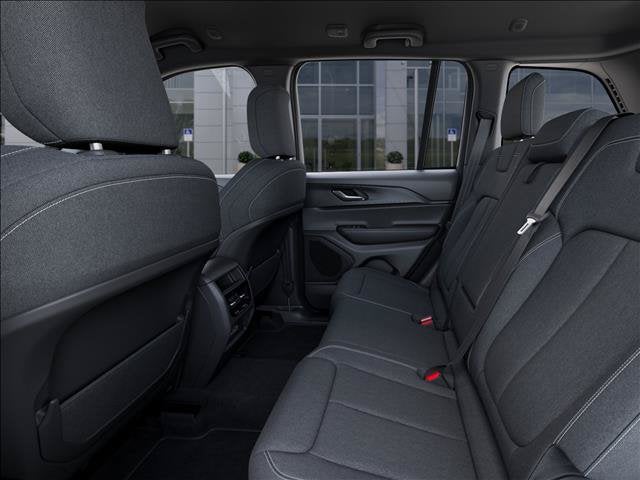 2027 Jeep Grand Cherokee Laredo