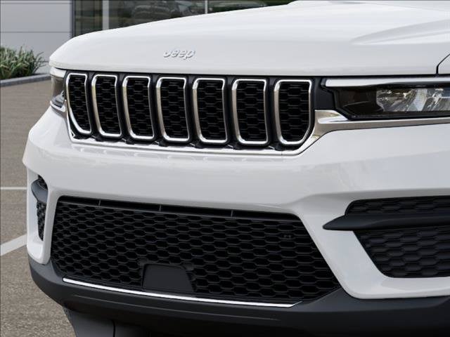 2027 Jeep Grand Cherokee Laredo X