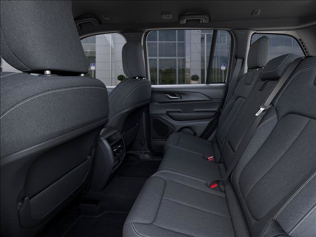 2027 Jeep Grand Cherokee Laredo