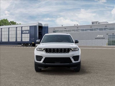 2026 Jeep Grand Cherokee Laredo