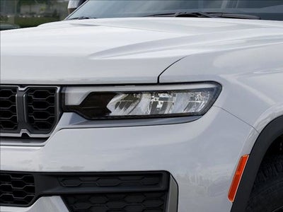 2026 Jeep Grand Cherokee Laredo Altitude