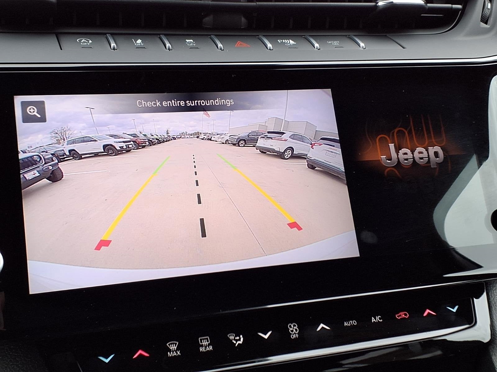 2026 Jeep Grand Cherokee Laredo