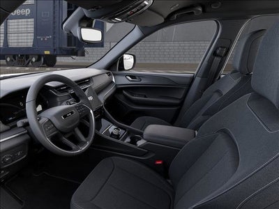 2026 Jeep Grand Cherokee Laredo