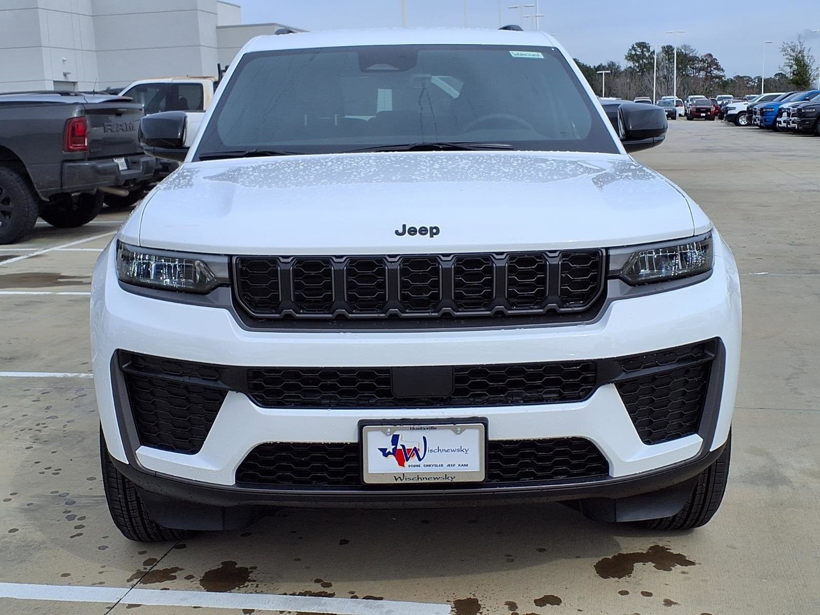 2026 Jeep Grand Cherokee Laredo
