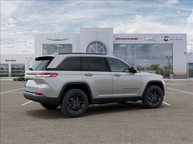 2026 Jeep Grand Cherokee Altitude