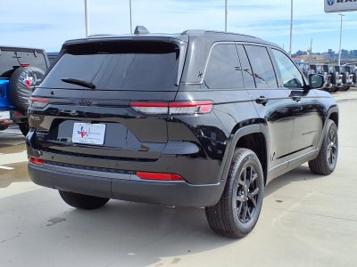 2026 Jeep Grand Cherokee Laredo