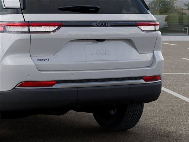 2026 Jeep Grand Cherokee Altitude