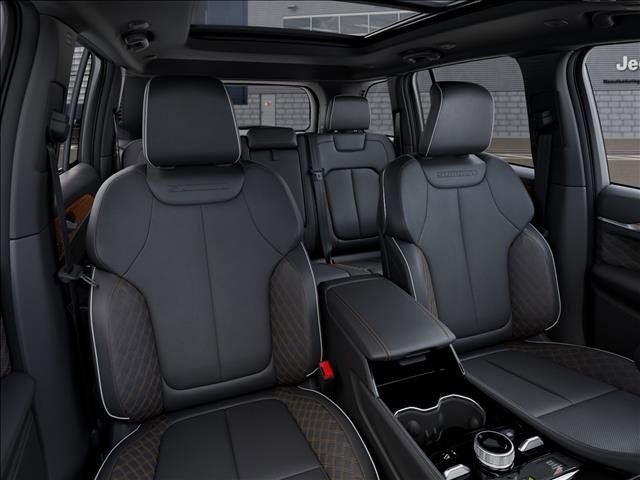 2026 Jeep Grand Cherokee Summit