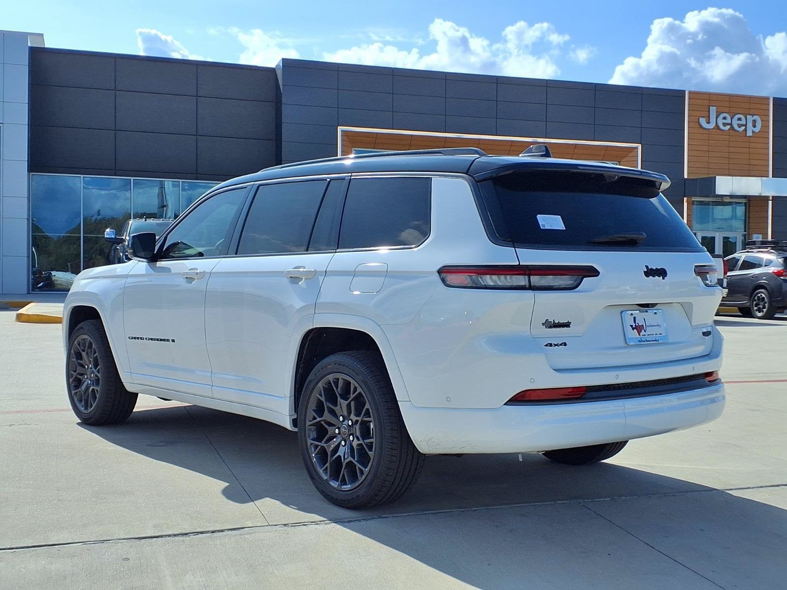 2027 Jeep Grand Cherokee L Summit