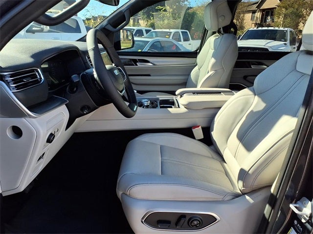 2025 Jeep Wagoneer L Series II