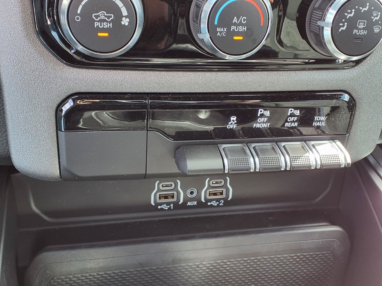 2027 RAM 1500 Express