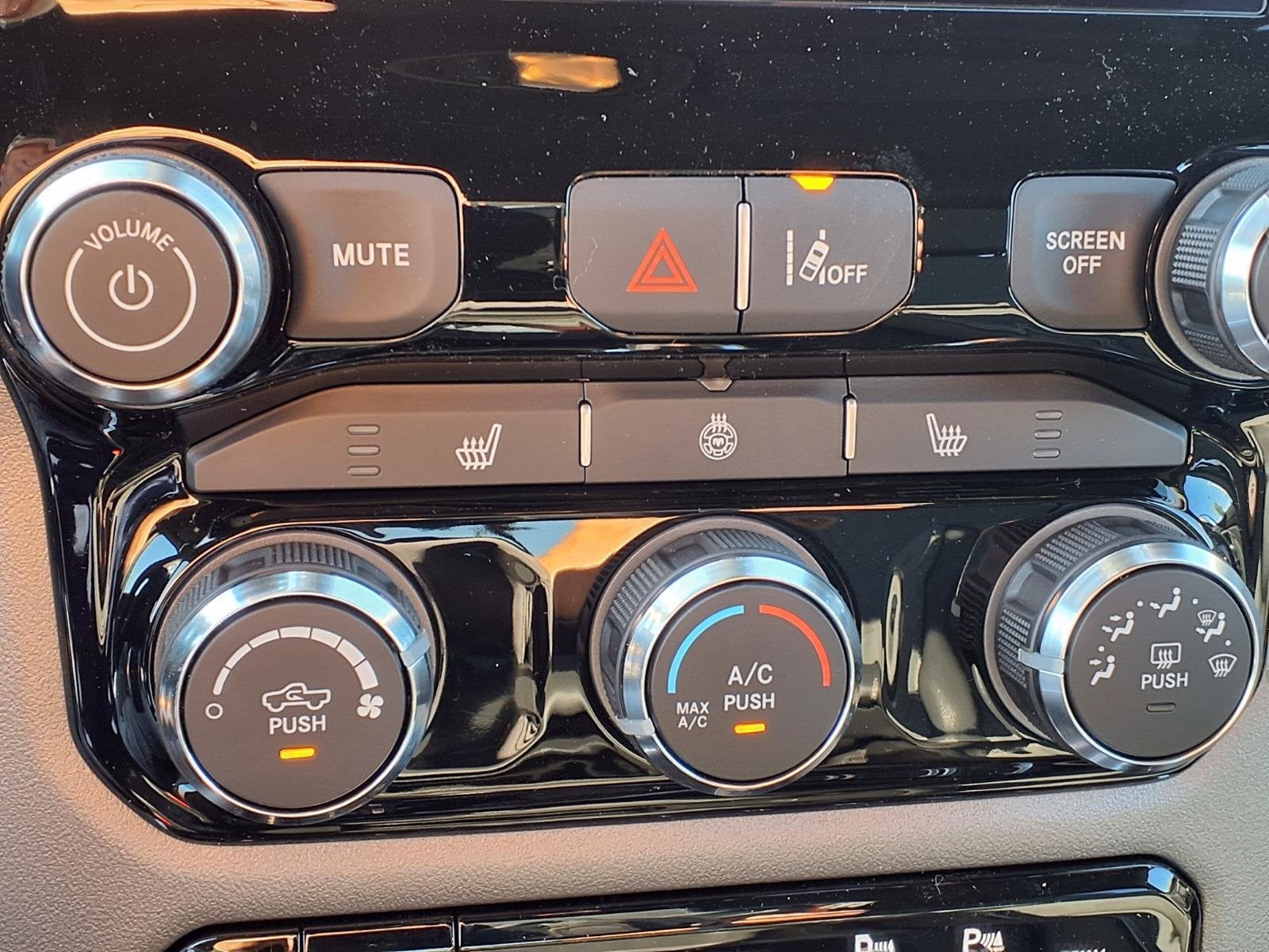 2027 RAM 1500 Big Horn/Lone Star