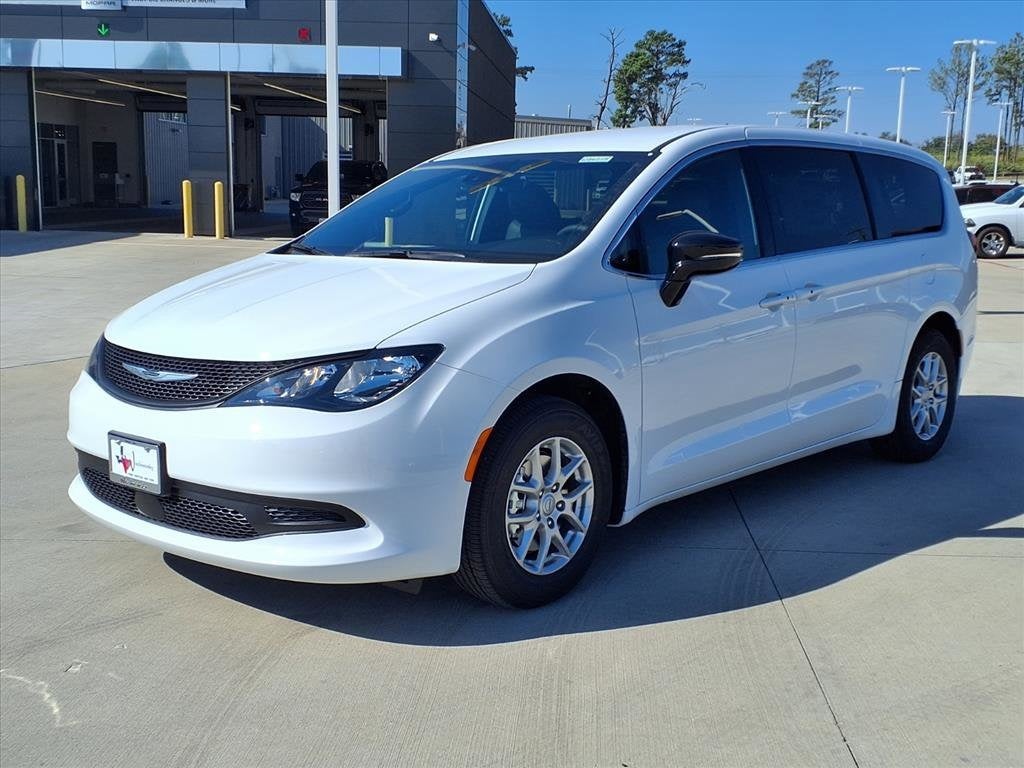 2026 Chrysler Voyager LX