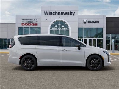 2027 Chrysler Pacifica Limited