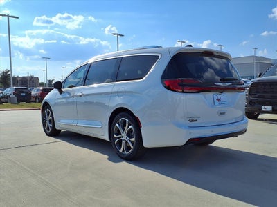 2026 Chrysler Pacifica Pinnacle